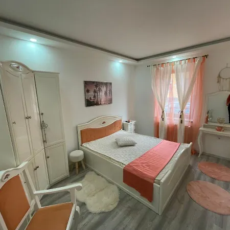 בית הארחה Servita Vendeghaz 3*