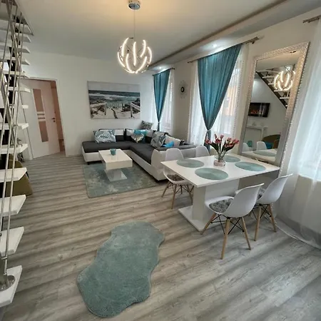 Servita Vendeghaz Casa de hóspedes 3*